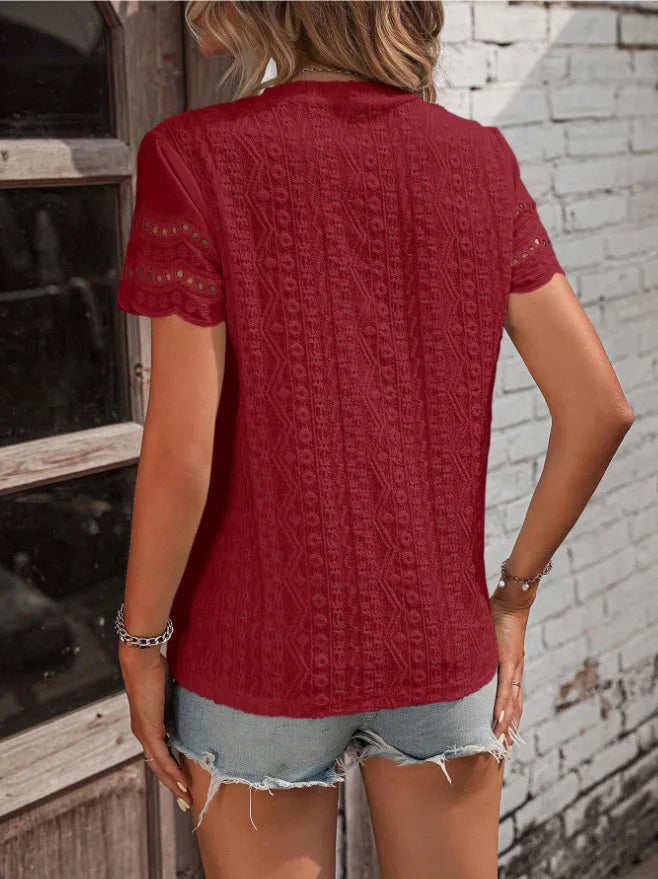 Clara | Camiseta veraniega con detalle calado