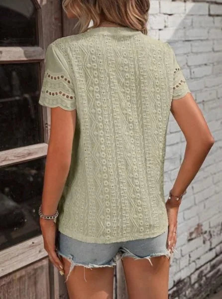 Clara | Camiseta veraniega con detalle calado