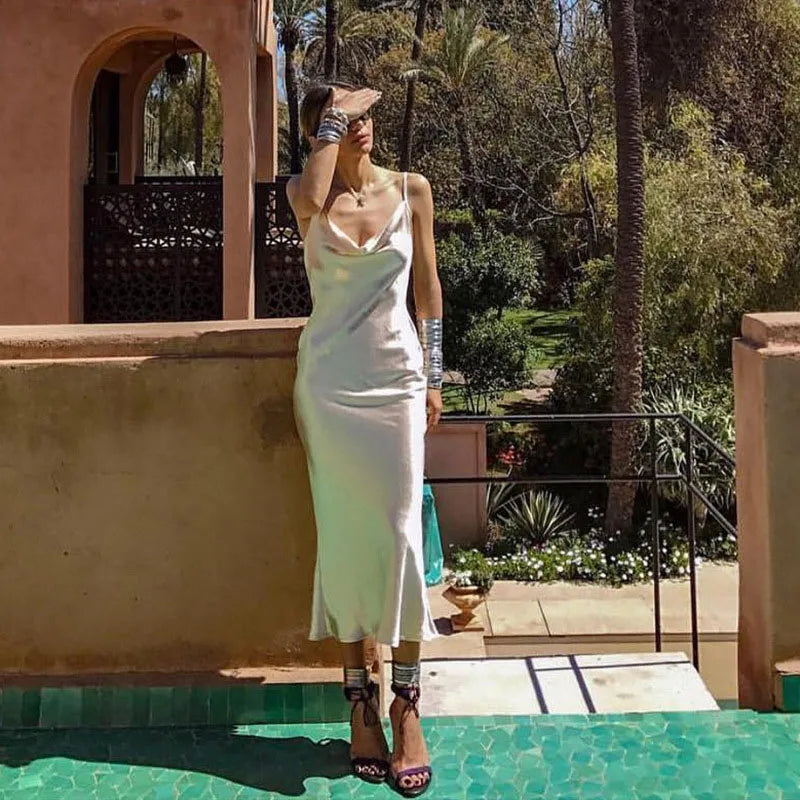 Clara | Vestido satinado elegante