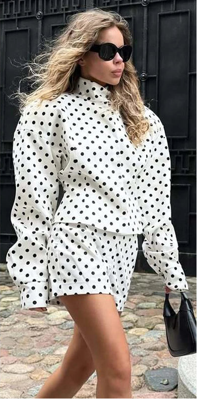 Valeria | Conjunto de lunares