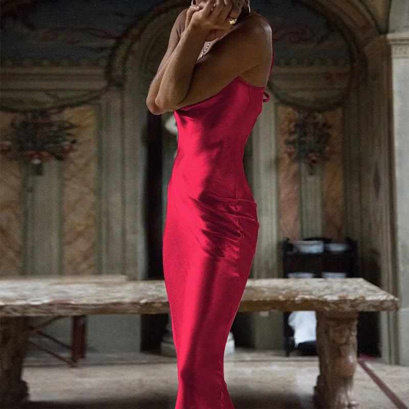 Clara | Vestido satinado elegante