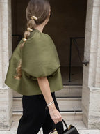 Carmen | Blusa satinada con mangas abullonadas